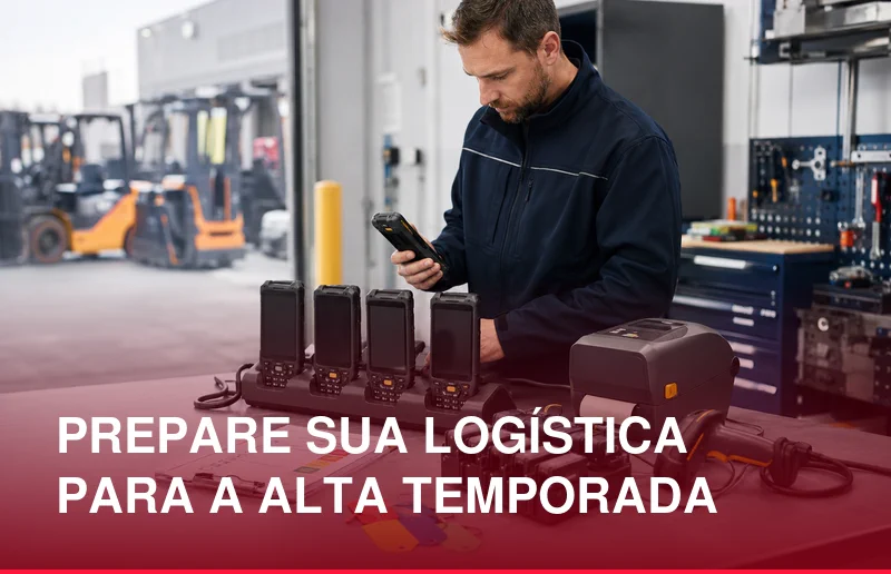 Técnico preparando coletores de dados, baterias, leitores e impressora térmica para a alta temporada logística de 2026